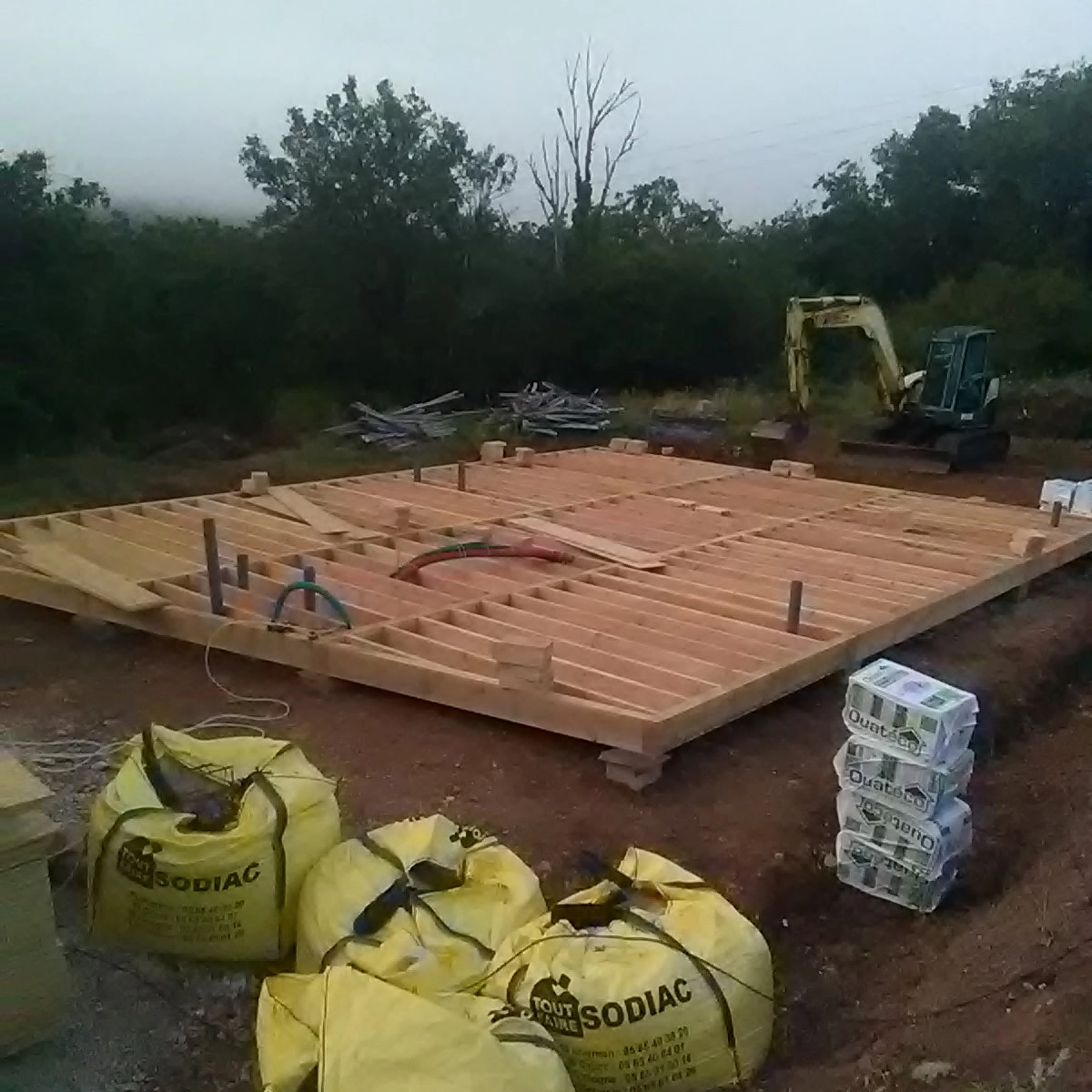 Image de construction de maison en bois