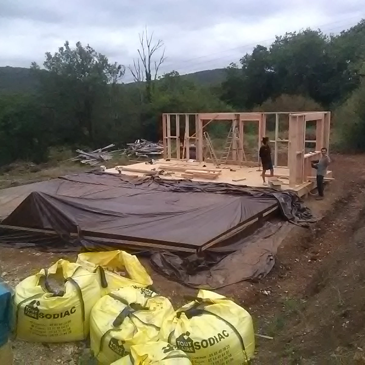 Image de construction de maison en bois
