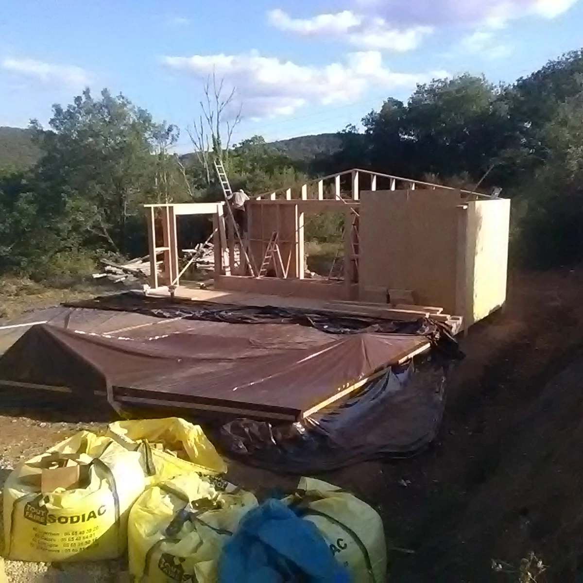 Image de construction de maison en bois
