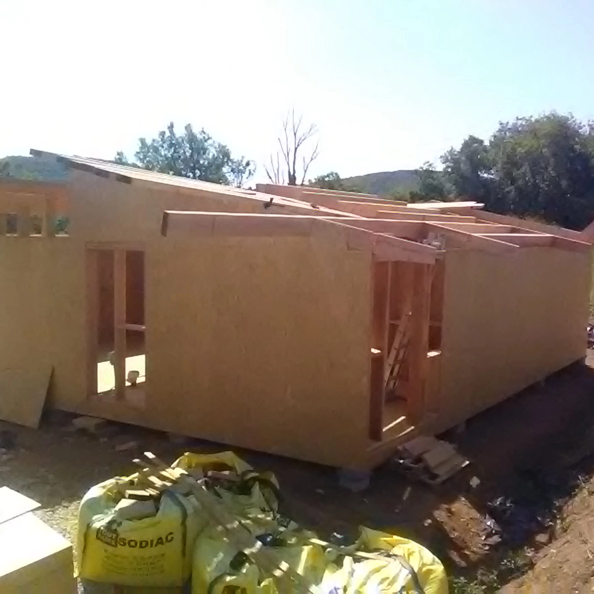 Image de construction de maison en bois