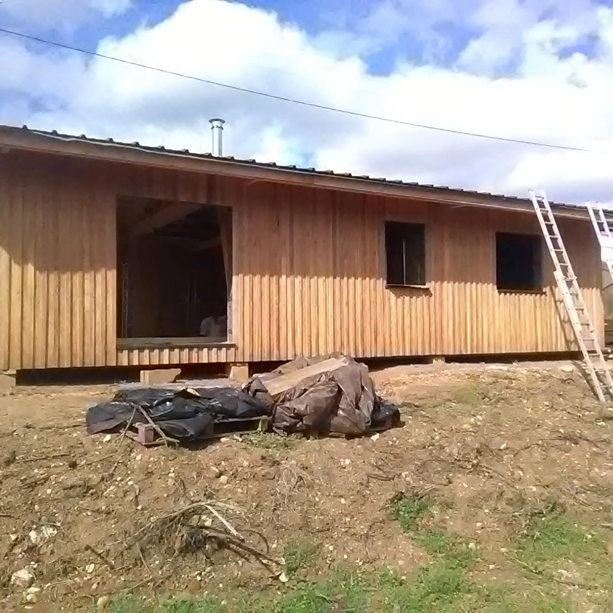 Image de construction de maison en bois